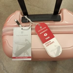 Victoria Knox connex frqnt-flyr two-piece set new